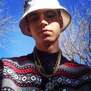 Meet your Posher, Dorian